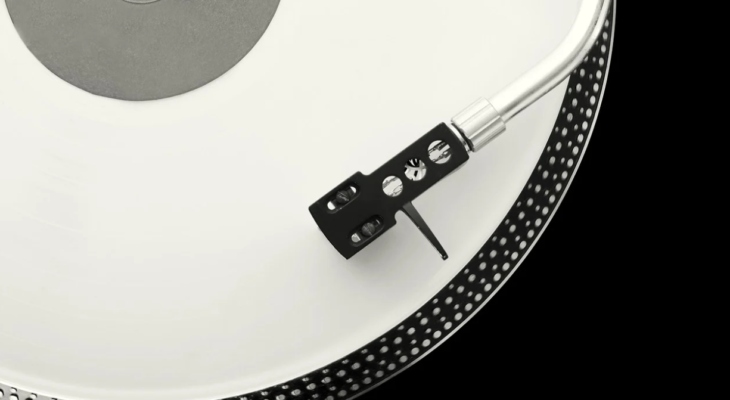 vinyl record player